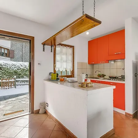 La Casa Di Dada - Happy أولكس