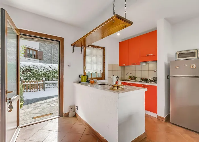 La Casa Di Dada - Happy أولكس