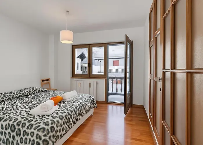 La Casa Di Dada - Happy أولكس